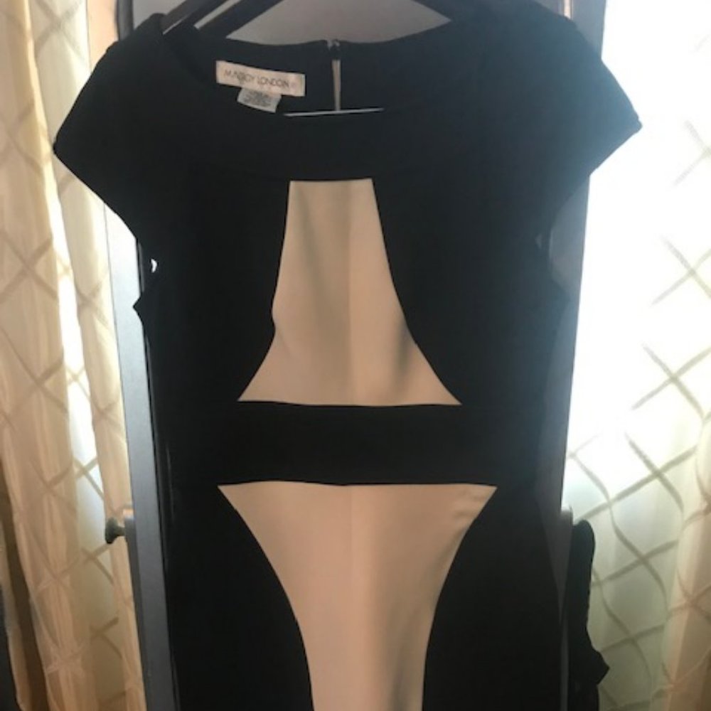 Maggy London Black & Off white geo dress